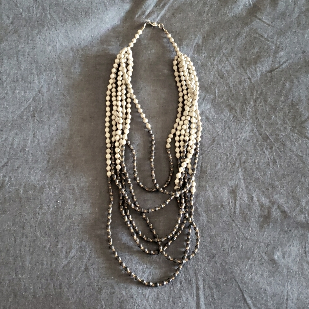 Teng Yue Beaded Necklace